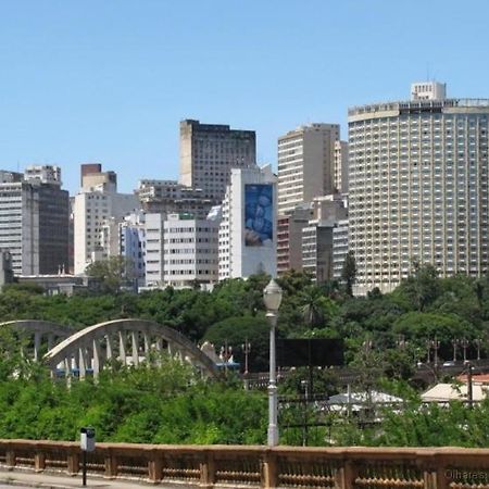 Apartamento Com Hidro 贝洛哈里桑塔 外观 照片